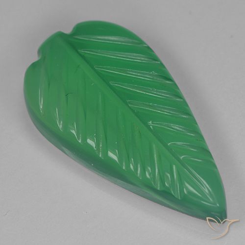 18.6 x 9.8mm Fancy Green Agate from India, Weight of 4.29ct, Natural dyed Gemstone in Translucent Clarity, 1pc Carved Leaf Agate - Color: Clover Green, Mohs Hardness of 6.5 - 7 suitable for daily wear jewelry, Photo A