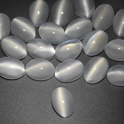 White Cat\'s Eye Moonstone 1ct Oval from India Gemstone