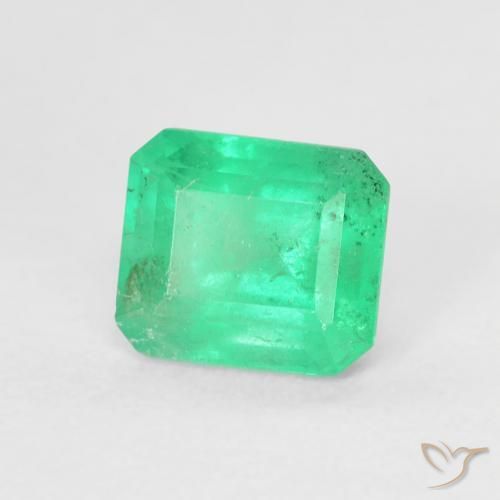 Best Emerald for a Promise Ring | AAA Color, Colombian Origin