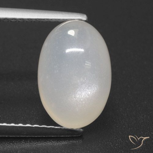 3.86 carat White Moonstone Gemstone for Sale | Oval loose Moonstone ...