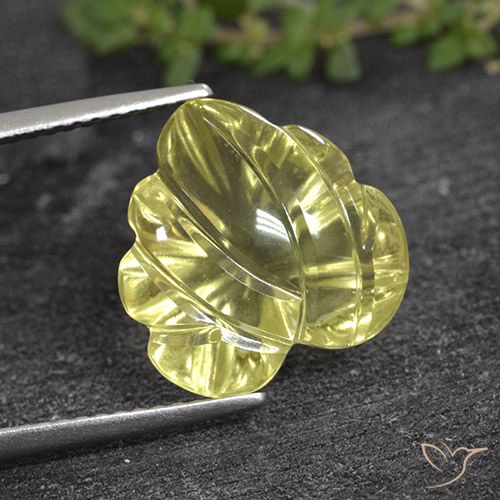 Medium Yellow 石英 Gem - 6.6ct Fantasy Carved Leaf (ID: 495423)