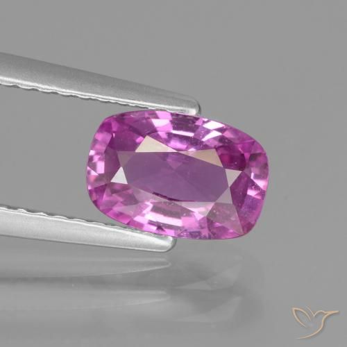 Pourpre rosâtre profond Saphir gemme - 1.3ct Coussin-coupe (ID: 447725)