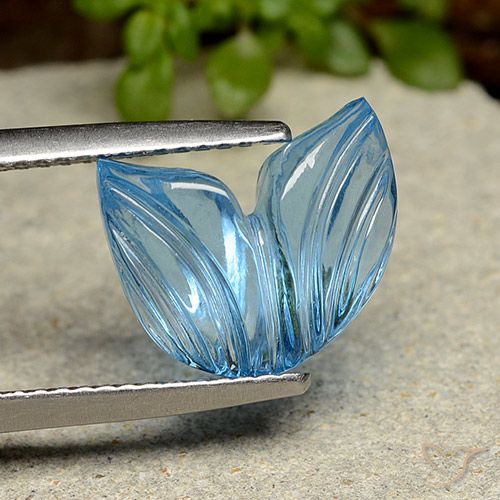 瑞士蓝 黄玉 Gem - 5.9ct Fantasy Carved Leaf (ID: 485935)